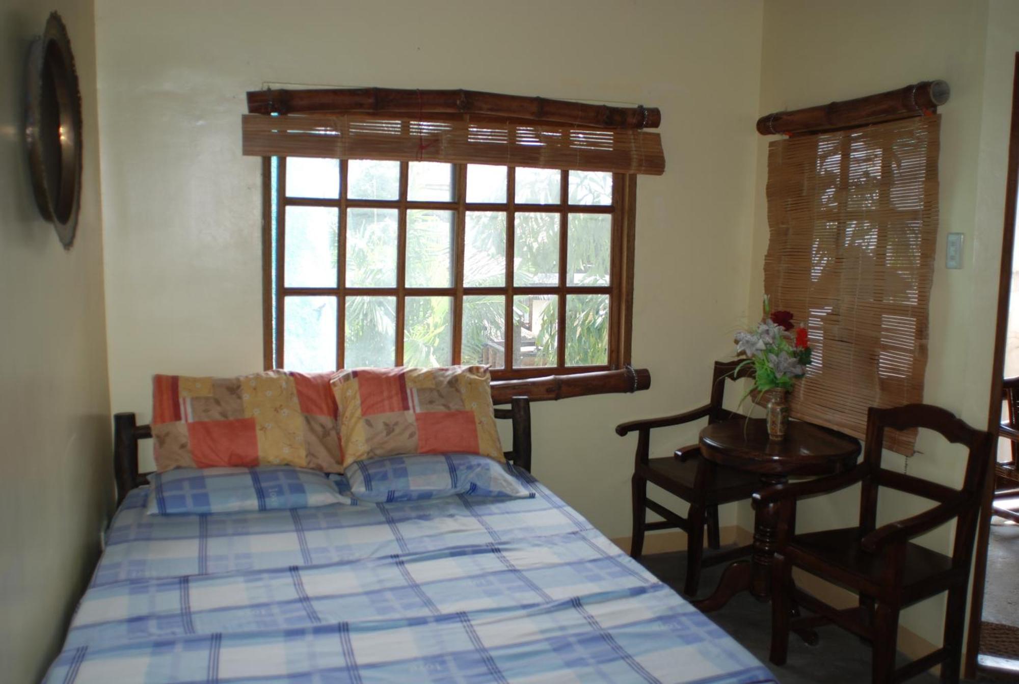 Casa Aviara Resort & Hotel Puerto Galera Bagian luar foto